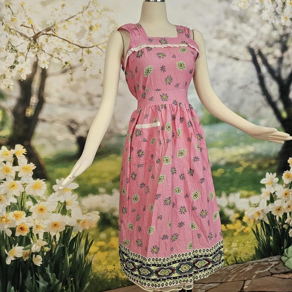 Vintage 1950s Searsucker Bright Pink & Green Floral Dress Lace Trim Sleeveless - Picture 2 of 8